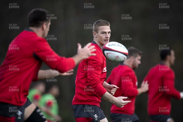 261119 - Wales Rugby Training - Johnny McNicholl during training