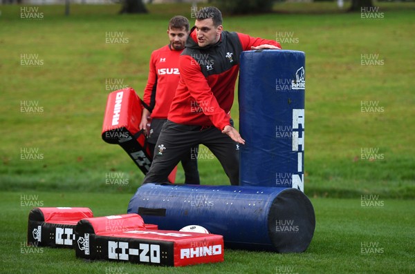 261119 - Wales Rugby Training - Sam Warburton during training