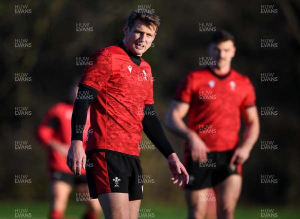 261120 - Wales Rugby Training - Dan Biggar during training