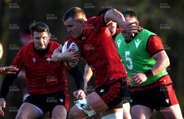 261120 - Wales Rugby Training - Shane Lewis-Hughes during training