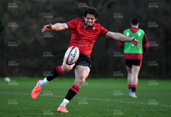 261120 - Wales Rugby Training - Lloyd Williams during training