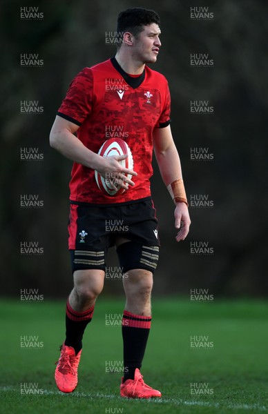 261120 - Wales Rugby Training - James Botham during training