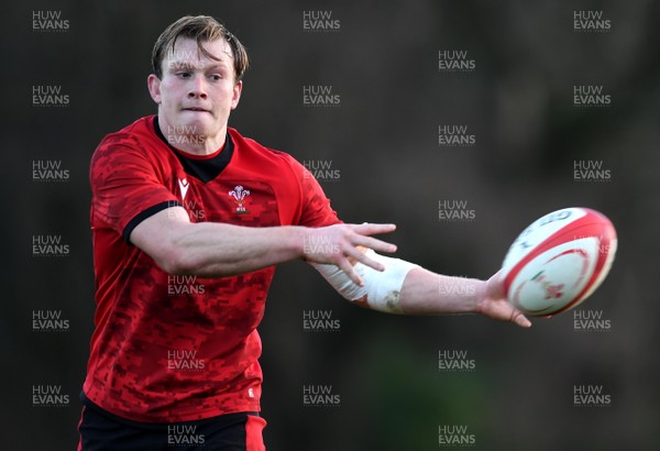 261120 - Wales Rugby Training - Nick Tompkins during training
