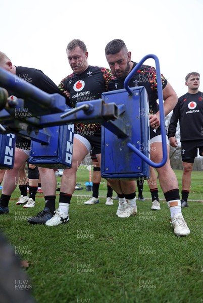 261125 - Wales Rugby Training ahead of their final Quilter Nations Series game against South Africa - Dewi Lake and Gareth Thomas during training