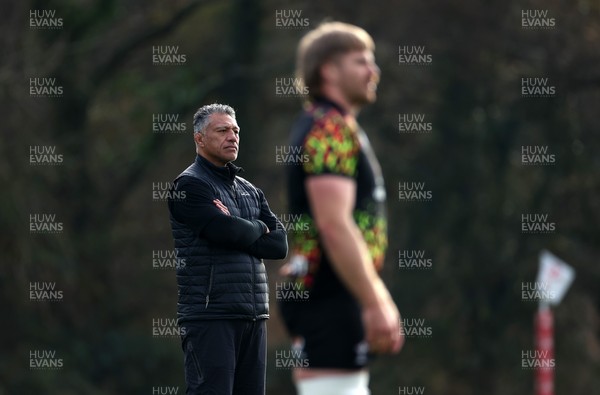 261125 - Wales Rugby Training ahead of their final Quilter Nations Series game against South Africa - Dragons Head Coach Filo Tiatia
