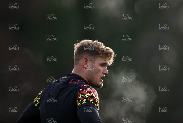 261125 - Wales Rugby Training ahead of their final Quilter Nations Series game against South Africa - Taine Plumtree during training
