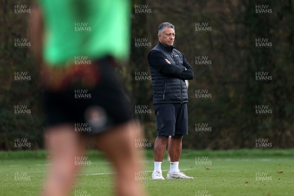 261125 - Wales Rugby Training ahead of their final Quilter Nations Series game against South Africa - Dragons Head Coach Filo Tiatia