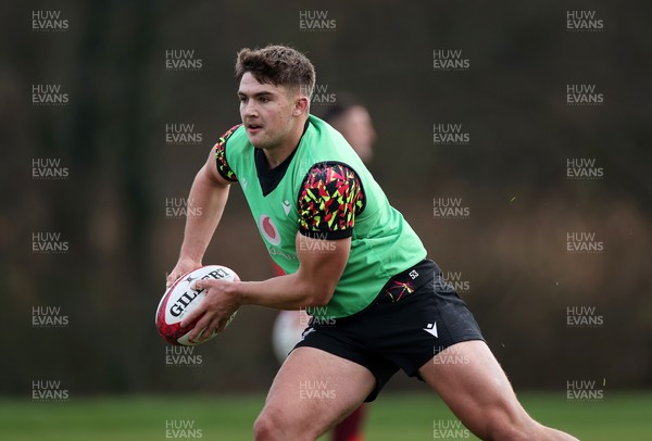 261125 - Wales Rugby Training ahead of their final Quilter Nations Series game against South Africa - 