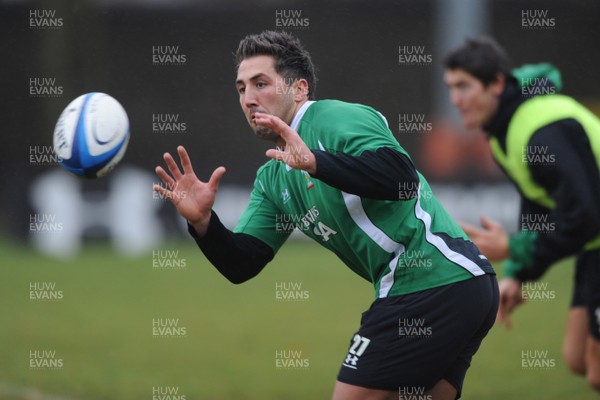 27.01.09 - Wales Rugby Training - Gavin Henson in action during training. 