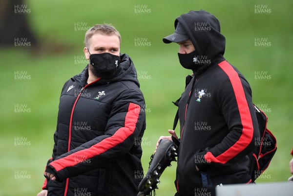 260121 - Wales Rugby Training - Tomas Francis and Dan Lydiate during training
