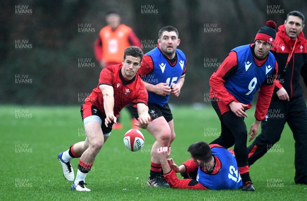 260121 - Wales Rugby Training - Kieran Hardy during training
