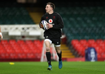 270125 - Wales Rugby Training in the week leading up to their first 6 Nations game against France - Josh Adams during training