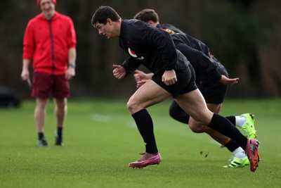 270126 - Wales Rugby Training on the first day of 6 Nations camp - Louis Rees-Zammit