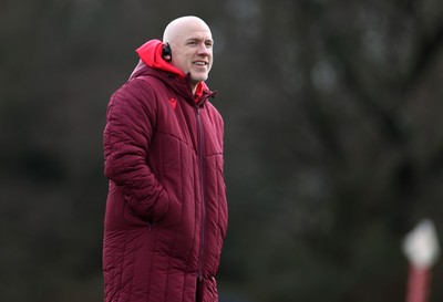 270126 - Wales Rugby Training on the first day of 6 Nations camp - Head Coach Steve Tandy
