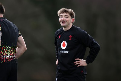 270126 - Wales Rugby Training on the first day of 6 Nations camp - Dan Edwards