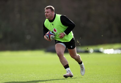 270126 - Wales Rugby Training on the first day of 6 Nations camp - Dewi Lake