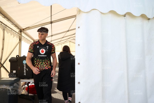 270126 - Wales Rugby Training on the first day of 6 Nations camp - Eddie James