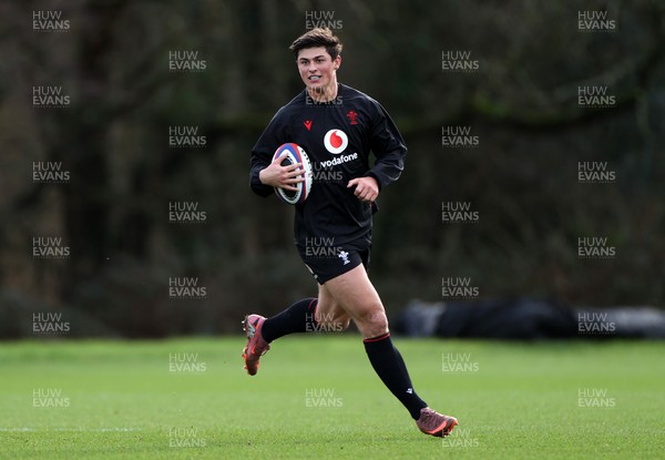 270126 - Wales Rugby Training on the first day of 6 Nations camp - Louis Rees Zammit