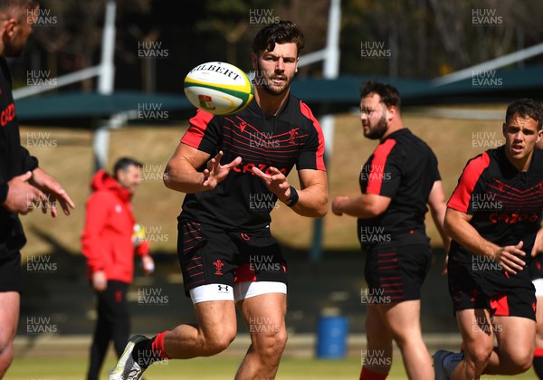 270622 - Wales Rugby Training - Johnny Williams during training