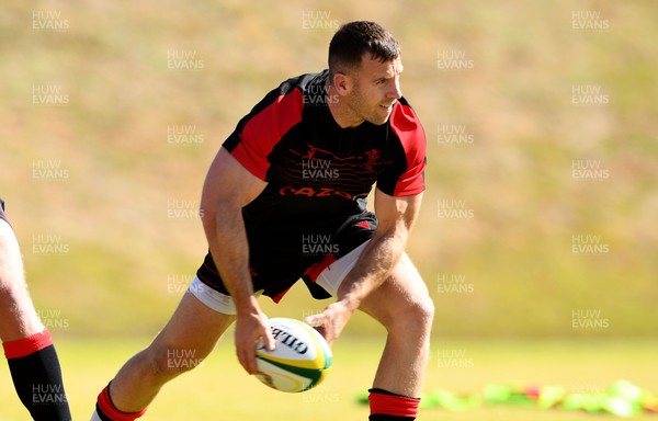 270622 - Wales Rugby Training - Gareth Davies during training