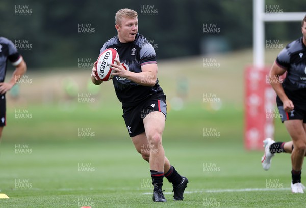 270623 - The Wales Rugby Team training in preparation for the Rugby World Cup - Keiran Williams during training