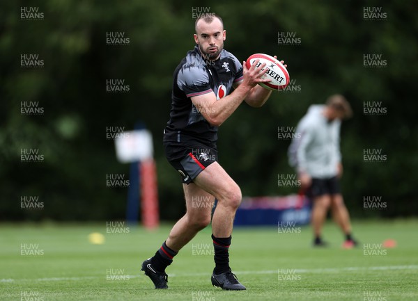 270623 - The Wales Rugby Team training in preparation for the Rugby World Cup - Cai Evans during training