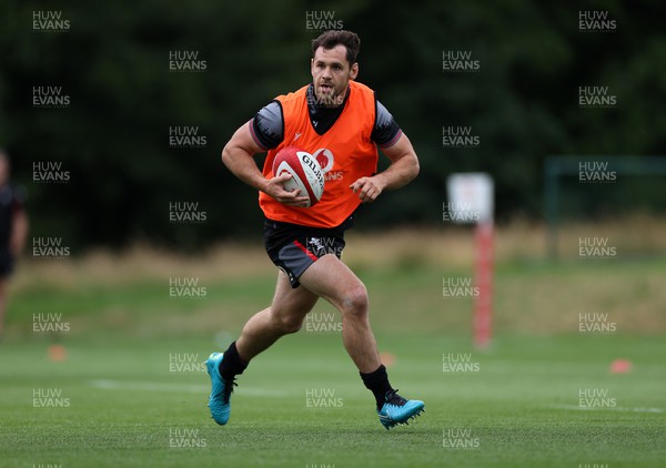 270623 - The Wales Rugby Team training in preparation for the Rugby World Cup - Tomos Williams during training