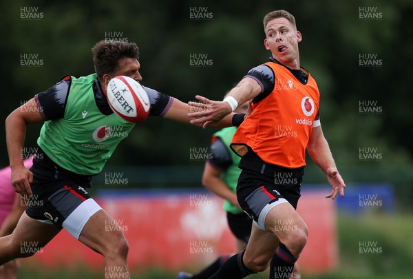 270623 - The Wales Rugby Team training in preparation for the Rugby World Cup - Liam Williams during training