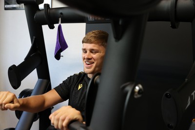 270625 - Wales Rugby Gym and Recovery upon arrival in Japan - Alex Mann