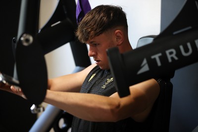 270625 - Wales Rugby Gym and Recovery upon arrival in Japan - Tom Rogers