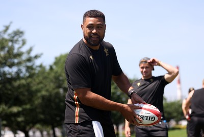 270625 - Wales Rugby training upon arrival in Japan - Taulupe Faletau during training