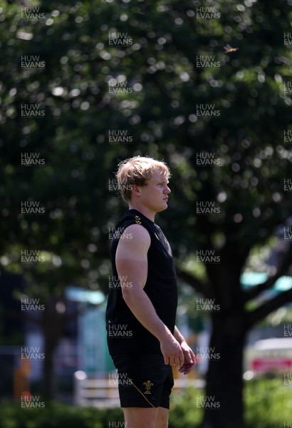 270625 - Wales Rugby training upon arrival in Japan - Blair Murray during training