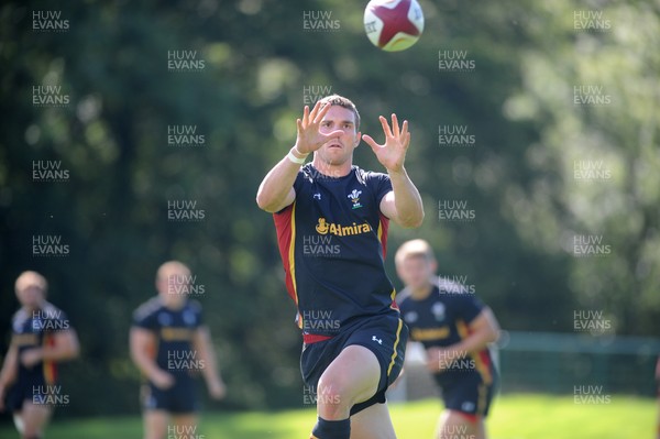 270815 - Wales Rugby Training -George North during training