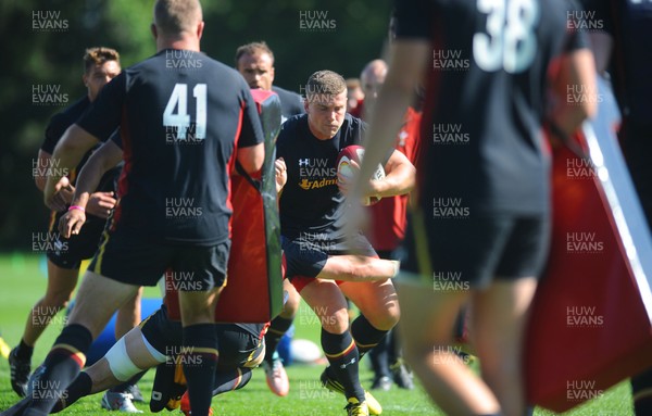 270815 - Wales Rugby Training -Scott Williams during training