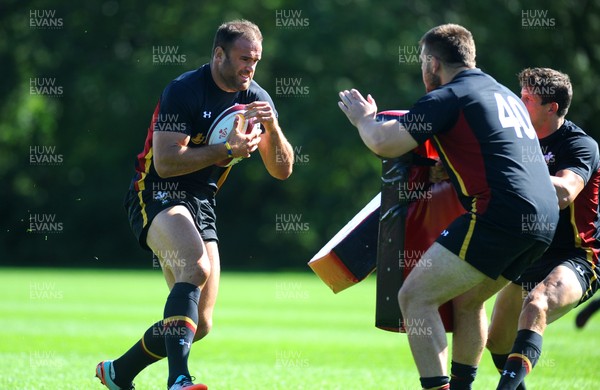 270815 - Wales Rugby Training -Jamie Roberts during training