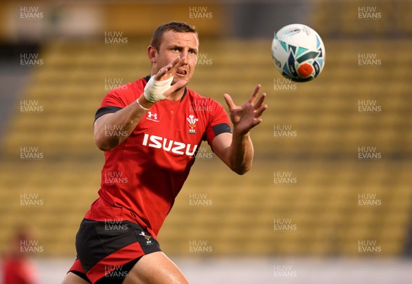 270919 - Wales Rugby Training - Hadleigh Parkes during training