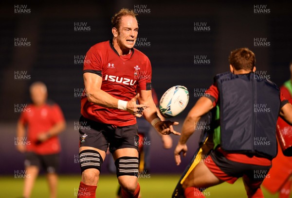 270919 - Wales Rugby Training - Alun Wyn Jones during training