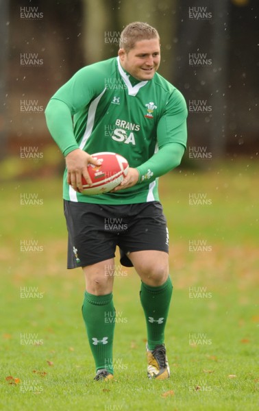 27.10.08 - Wales Rugby Training - Rhys Thomas in action during training 