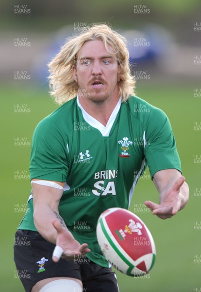 27.10.09 - Wales Rugby Training - Andy Powell in action during training. 