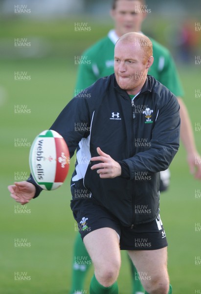 27.10.09 - Wales Rugby Training - Martyn Williams in action during training. 
