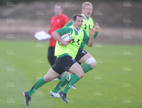 27.10.09 - Wales Rugby Training - Gareth Cooper in action during training. 