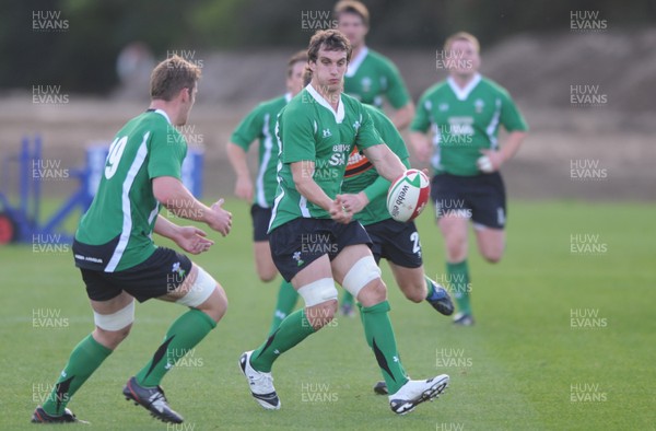 27.10.09 - Wales Rugby Training - Sam Warburton in action during training. 