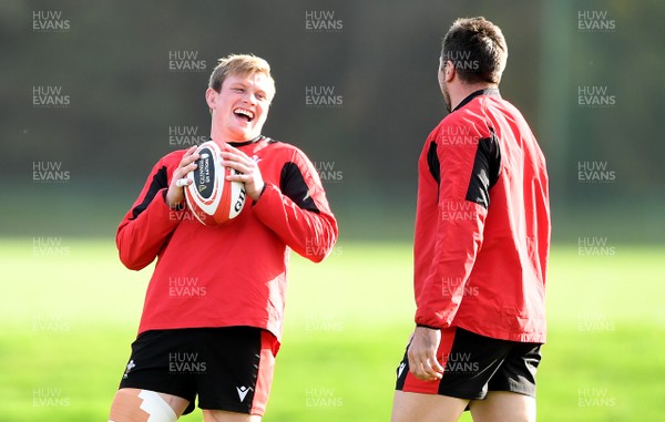 271020 - Wales Rugby Training - Nick Tompkins and Justin Tipuric during training
