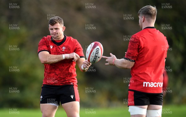 271020 - Wales Rugby Training - Elliot Dee during training