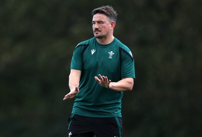 271026 - Wales Rugby Training - Alex Davies, Kicking Coach
