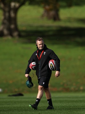 271026 - Wales Rugby Training - Danny Wilson, Assistant Coach during training