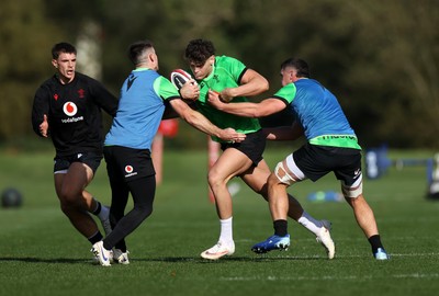 271026 - Wales Rugby Training - Eddie James during training