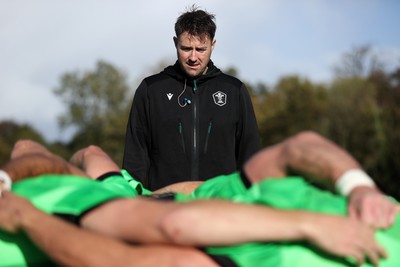 271026 - Wales Rugby Training - Ben Whitehouse, Coach