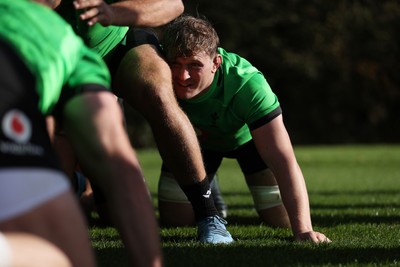 271026 - Wales Rugby Training - Jac Morgan during training