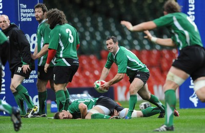 27.11.08 - Wales Rugby Training - Gareth Cooper in action during training. 